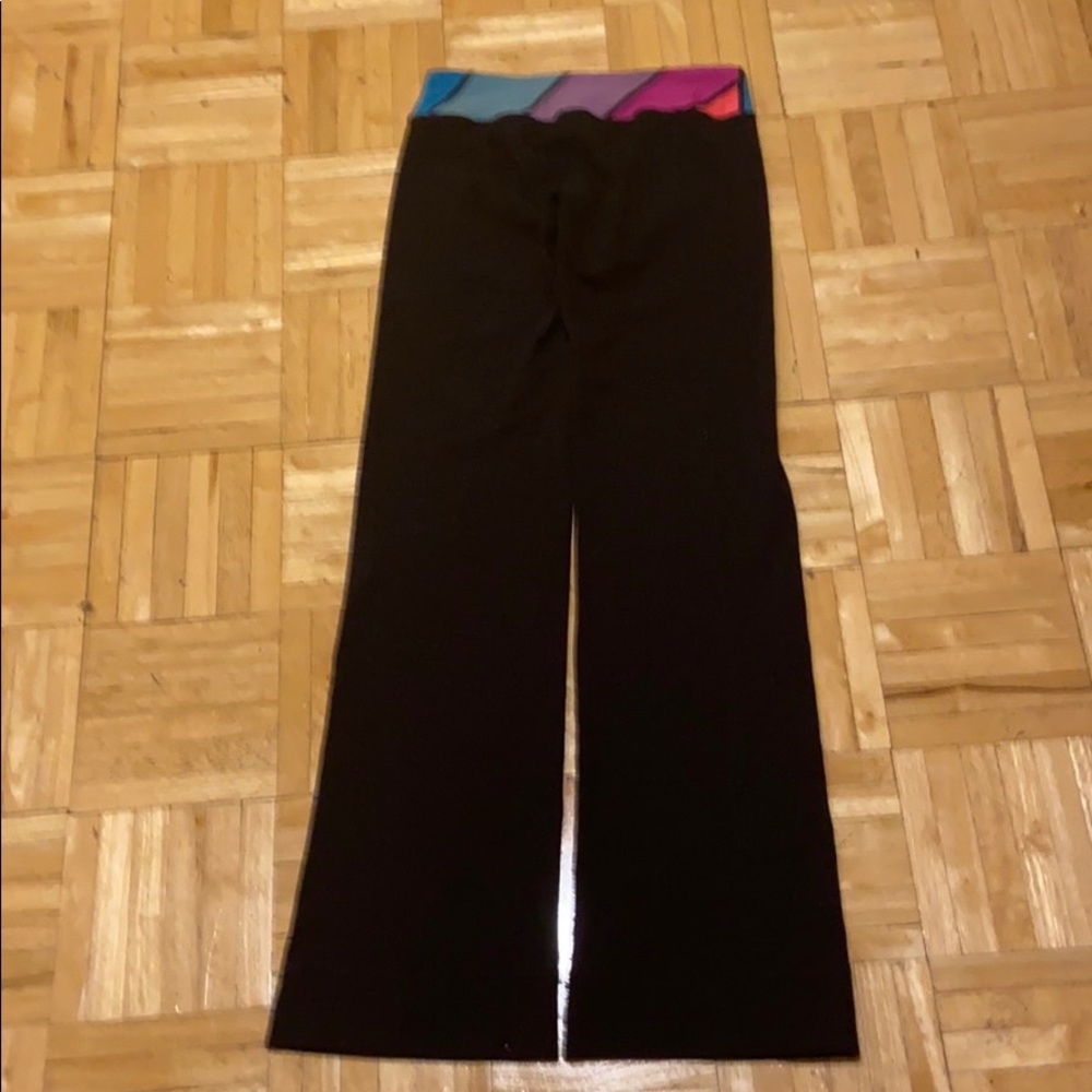 Ivivva yoga pants